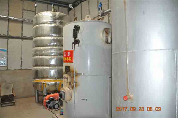 生產(chǎn)設(shè)備-發(fā)泡機